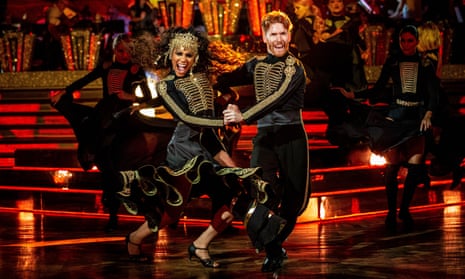 Alex and Neil smash the Paso on Strictly