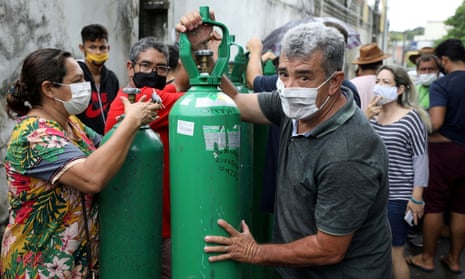 Relatives of coronavirus patients are buying oxygen from private suppliers in Manaus.