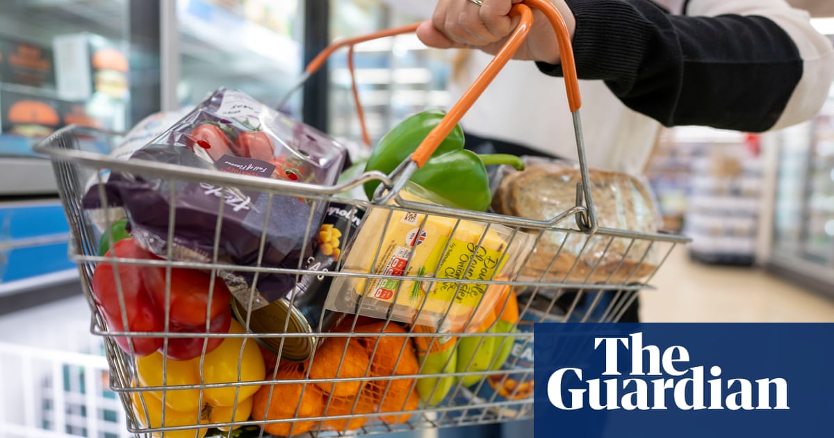 UK inflation falls by less than expected as food prices soar by 19.1%