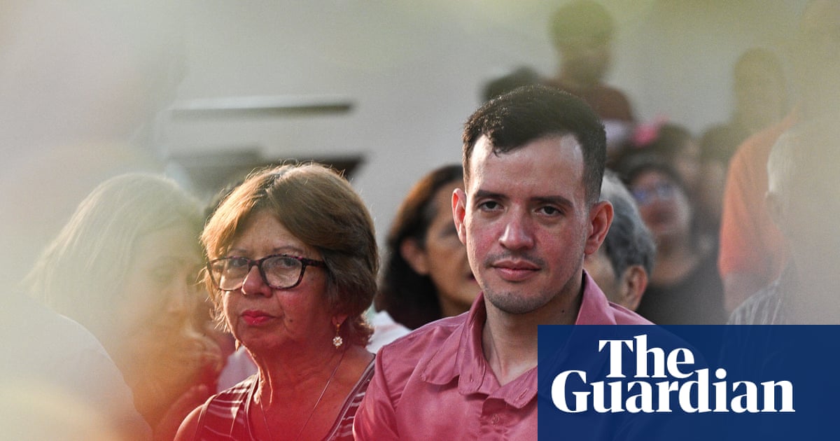 Venezuelan makeup artist who was deported to El Salvador seeks asylum in Spain: I feel safe here'