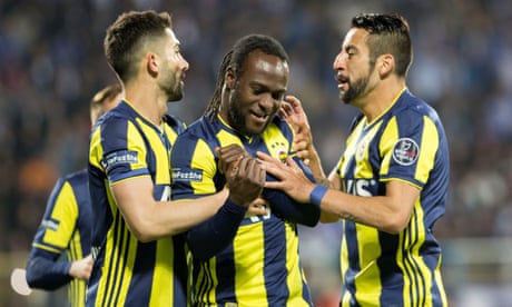 Fenerbahce At A Crossroads As Turkish Super Lig Gets Ready To Kick Off Fenerbahce The Guardian