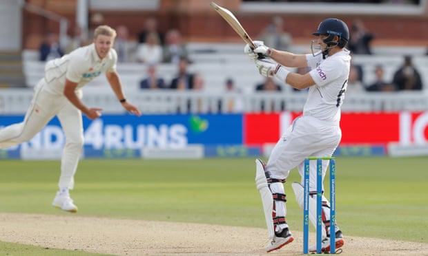 Joe Root pulls Kyle Jamieson for more runs in the final over.