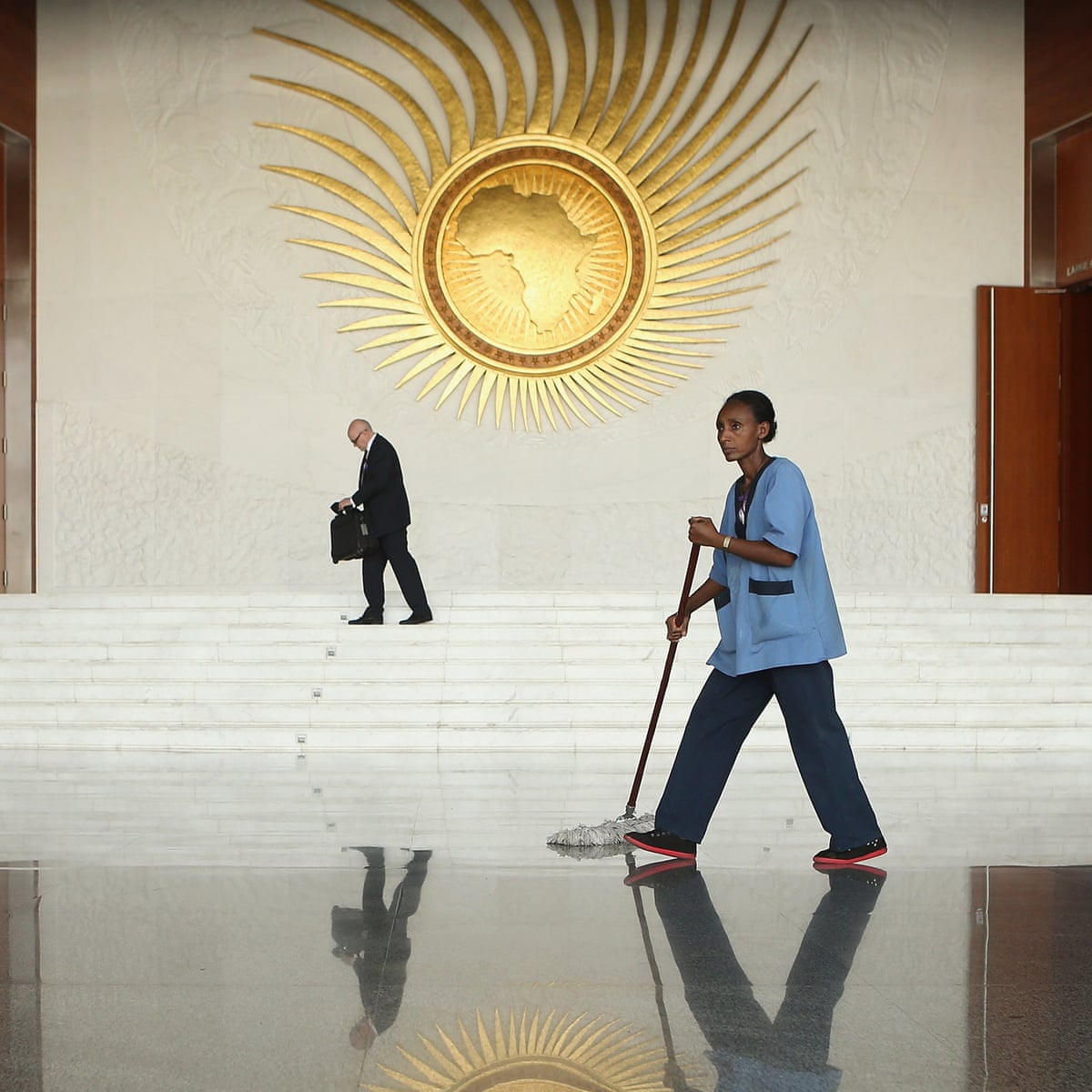 World Is Plundering Africa S Wealth Of Billions Of Dollars A Year