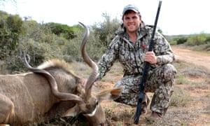 Loodt Büchner with his prey