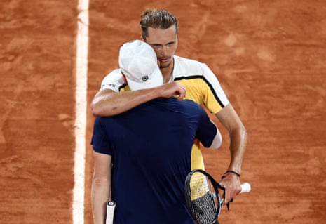 French Open 2024: Zverev v Griekspoor; Sabalenka and Rybakina win – live Alexander Zverev embraces Tallon Griekspoor after winning their third round match at the French Open.