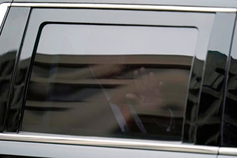 infoworldblog Donald Trump waves from his motorcade as he leaves the E. Barrett Prettyman U.S. Federal Courthouse.