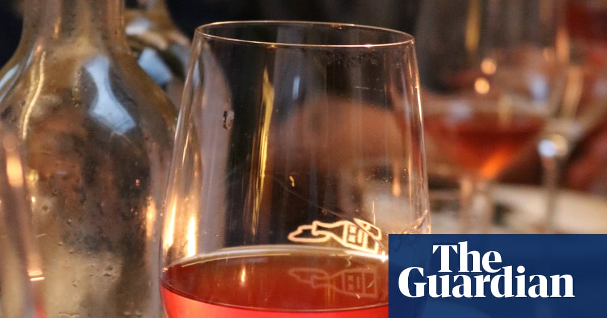 The surprising boom in blouge wine: ‘It’s for 5pm, in the sun’