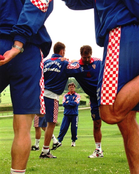 Ciro Blazevic prepares his players for their 1998 World Cup quarter-final against Germany