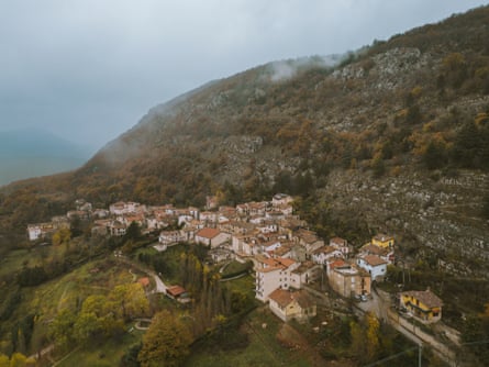Pagliara dei Marsi, seen from above.