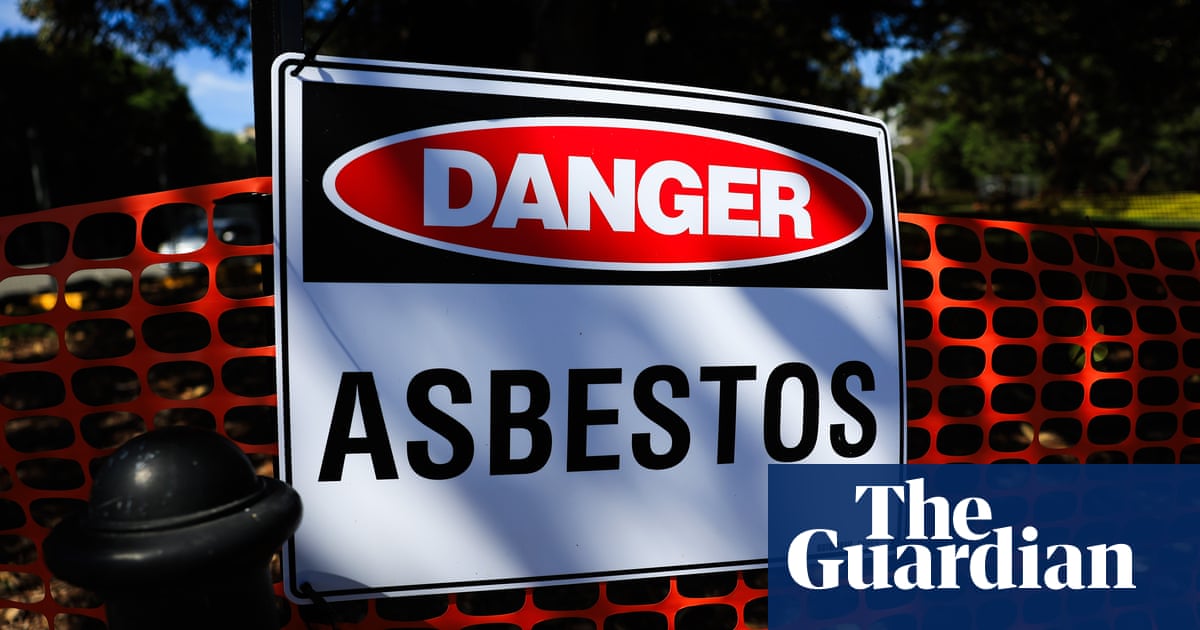 Asbestos found in recycled mulch next to playground in Melbourne’s west | Melbourne