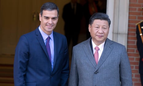 Pedro Sánchez with Xi Jinping in 2018.