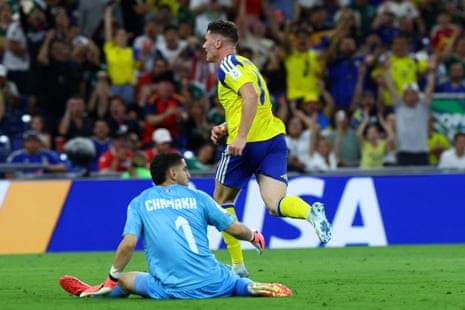 Viktor Gyokeres scores the third goal for Sweden