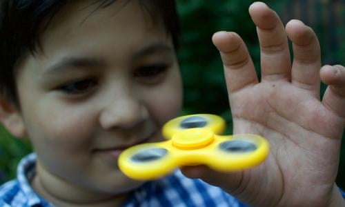 As spinner craze goes global, its inventor struggles to make ends meet Toys | The Guardian