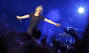 A quick wardrobe change for Mick Jagger.