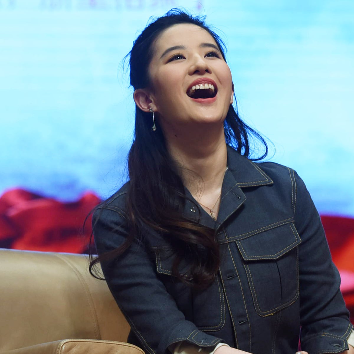 Liu Yifei Gets Starring Role In Mulan As Tide Turns Against Whitewashing Movies The Guardian