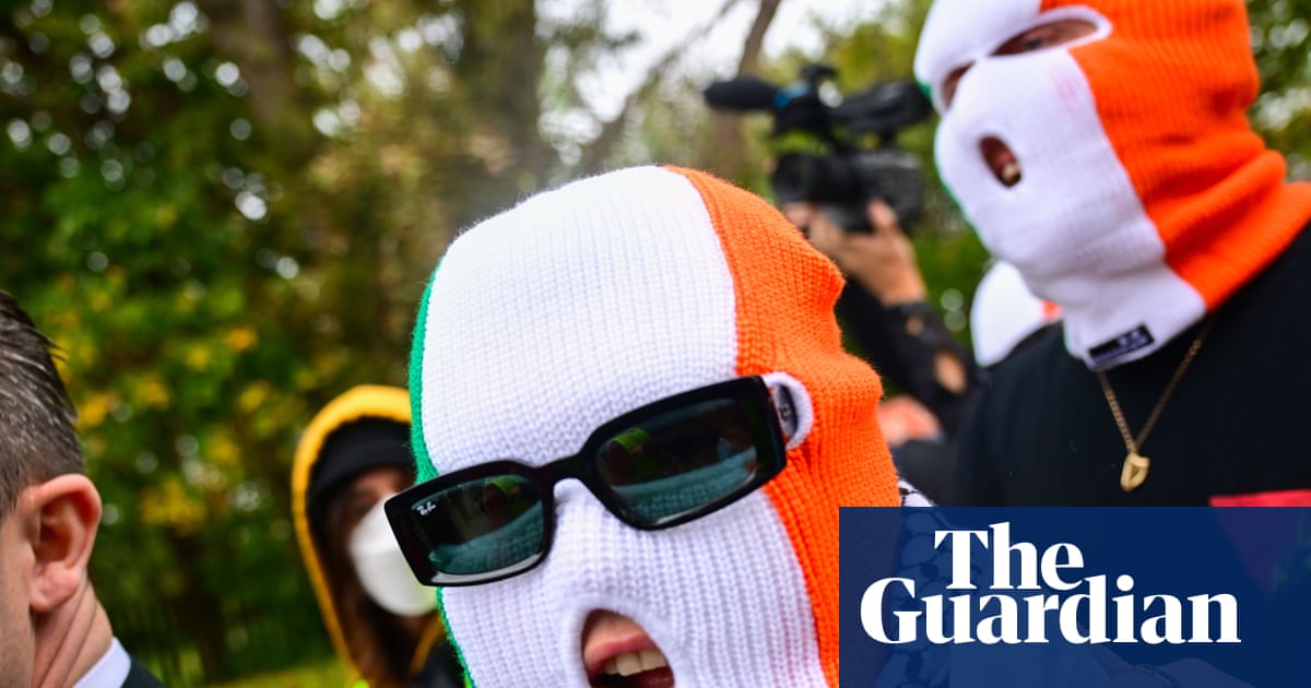 Terrorism case against Kneecap rapper Liam Óg Ó hAnnaidh thrown out