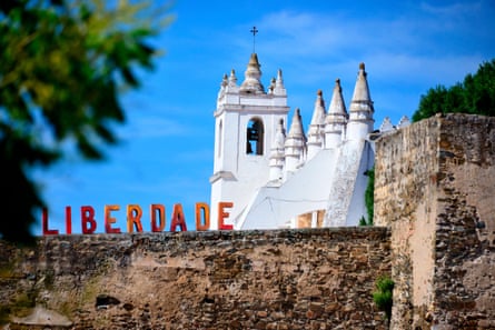 Gereja Nossa Senhora Anunciação, bekas masjid, di Mértola, Alentejo