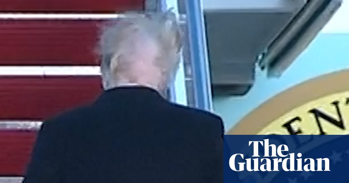 Video of donald trump's hair blowing in the wind fuels hair loss speculation Donald Trump's hair blown apart by the wind – video | US news | The Guardian