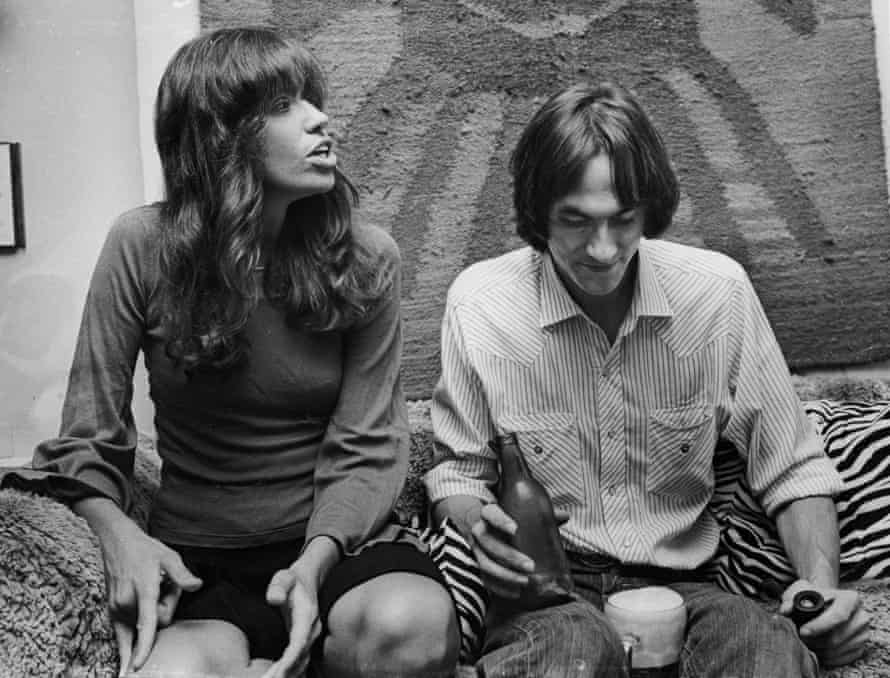 Carly Simon and Taylor at home in New York in 1972.