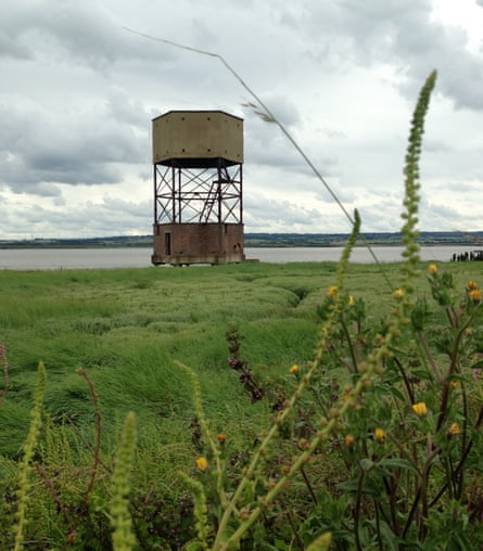 Abandoned radar tower near Tilbury.