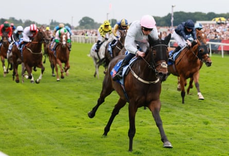 Ethical Diamond storms clear of his rivals in the 2025 Ebor