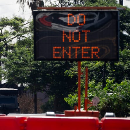 A sign reading ‘Do not enter’
