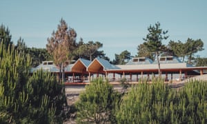 FeelViana hotel exterior
