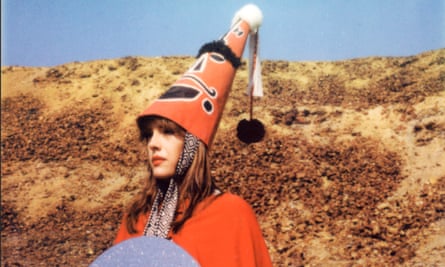 La star de la musique folk Gwenno a sorti des albums en cornique et en gallois.