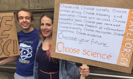 Oliver Entwisle and Izzy Jones at the Edinburgh march for science.