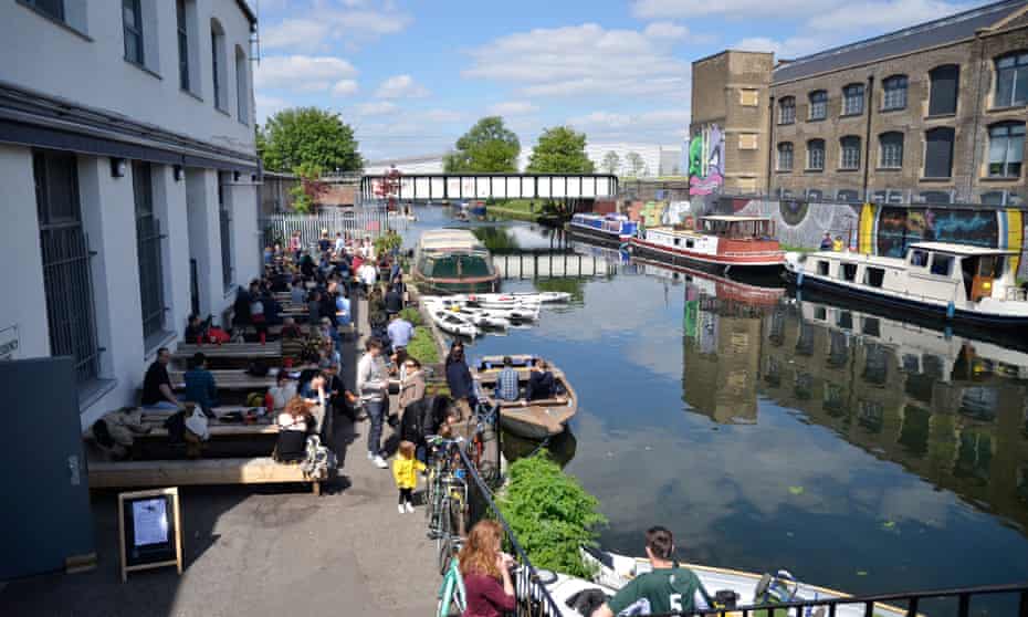 10 Of The Uk S Best Canal And River Walks Readers Travel Tips Walking Holidays The Guardian