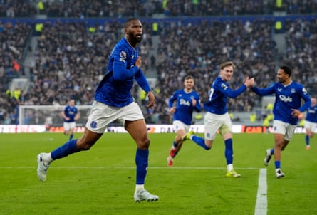 Beto celebrates scoring for Everton against Chelsea