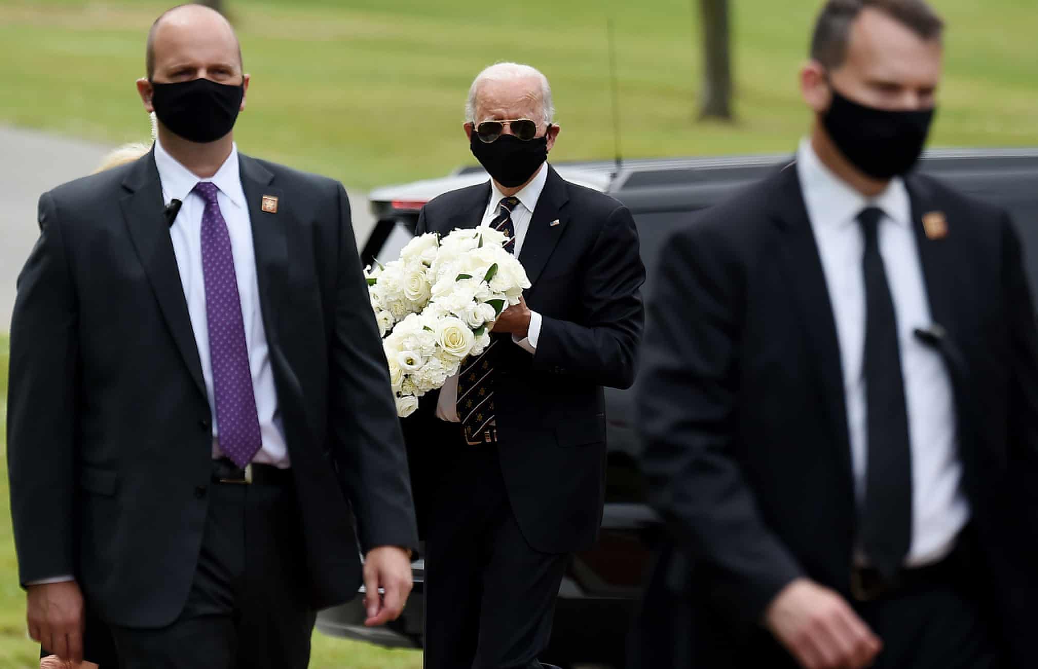 https://i.guim.co.uk/img/media/147e8d0fe275561a63b12aa5dbd7a1a1fc5e6af2/115_95_3885_2505/master/3885.jpg?width=1010&quality=45&auto=format&fit=max&dpr=2&s=e6b77eabdfebab936d67579aa2923c05 https://i.guim.co.uk/img/media/147e8d0fe275561a63b12aa5dbd7a1a1fc5e6af2/115_95_3885_2505/master/3885.jpg?width=1010&quality=45&auto=format&fit=max&dpr=2&s=e6b77eabdfebab936d67579aa2923c05