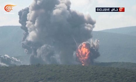 The moment an explosion occurred after an airstrike in the Lebanese city of Zibqin was captured on camera by television station Al Mayadeen.