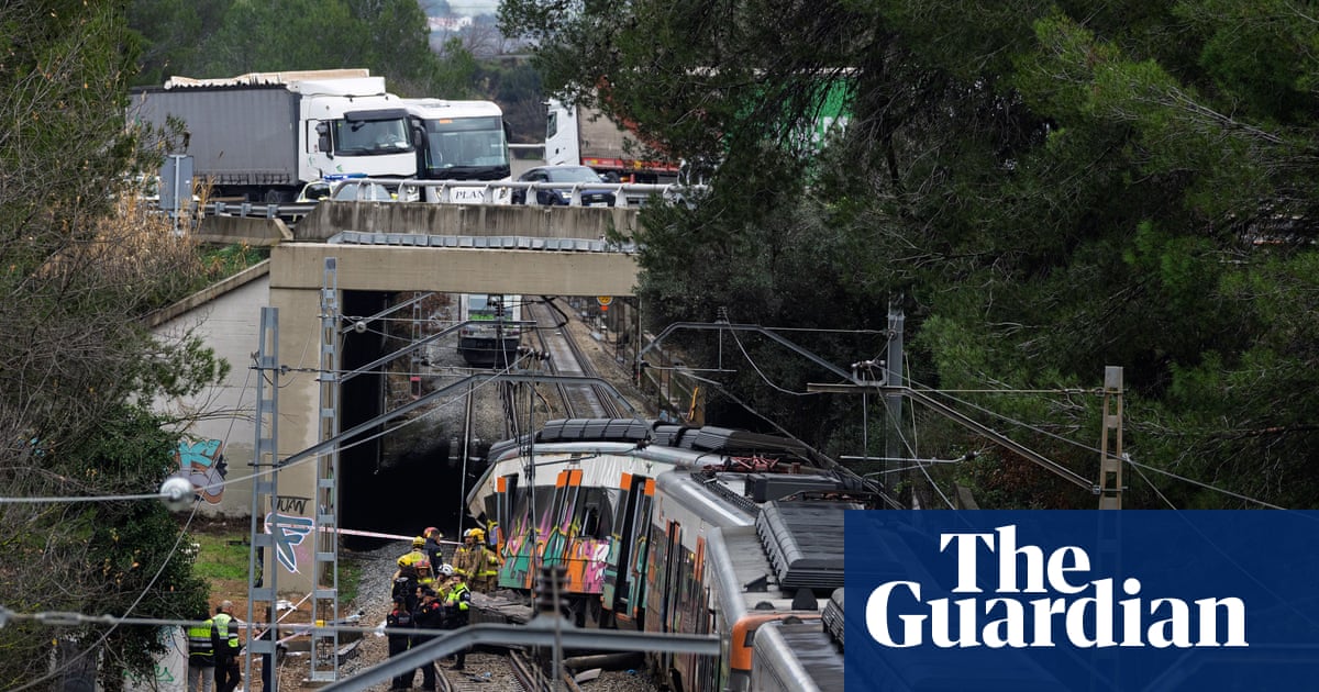 Spain’s rail network under scrutiny after second deadly crash in as many days