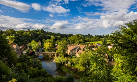 The Sarthe river and the village Orne.