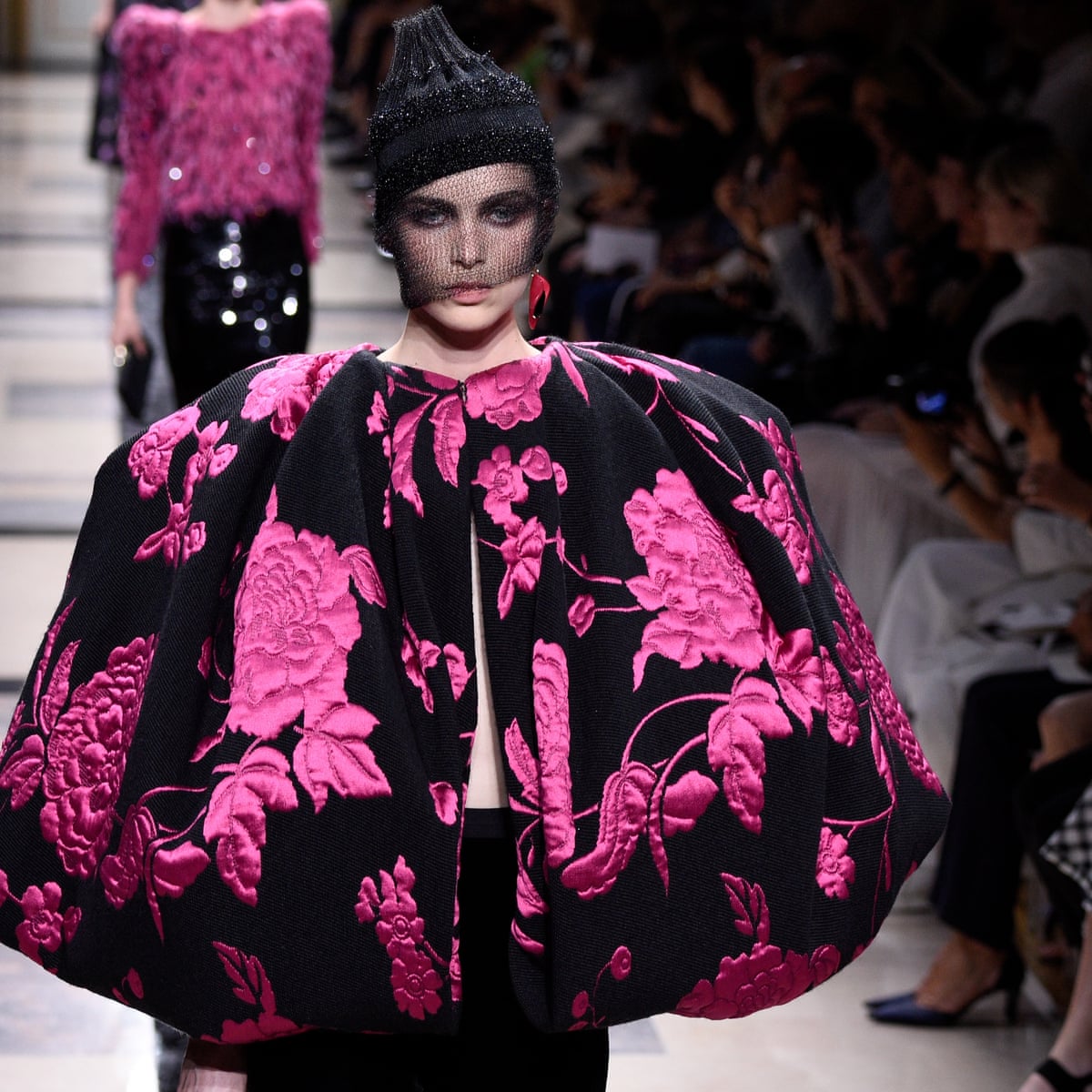 Særlig Gnide vakuum Giorgio Armani on London fashion week: 'It's the only true city where you  see the creative turmoil' | Armani | The Guardian