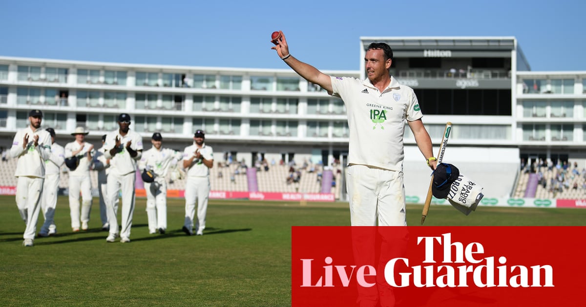 County cricket: Abbott haul sets up title decider at Taunton – as it happened