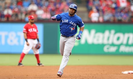 Edwin Encarnacion hits 3 homers vs. Rangers