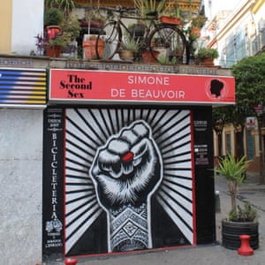 The exterior of bar Bicicletería.