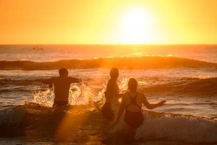 Sydney can expect the worst of the heatwave on Saturday, with temperatures forecast to approach 40C.