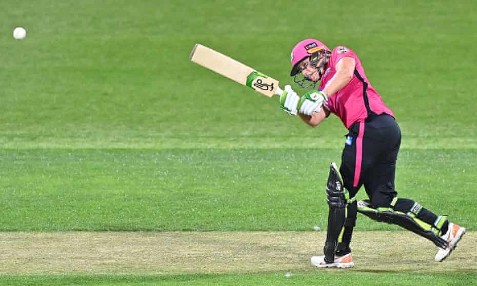 Alyssa Healy of the Sixers on her way to making 57 in the opening Women's Big Bash League match of the season. Photograph: Steve Bell/Getty Images