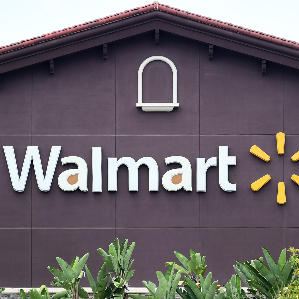 Walmart Discontinues Sales Of All Lives Matter Shirts Following Backlash Fashion The Guardian