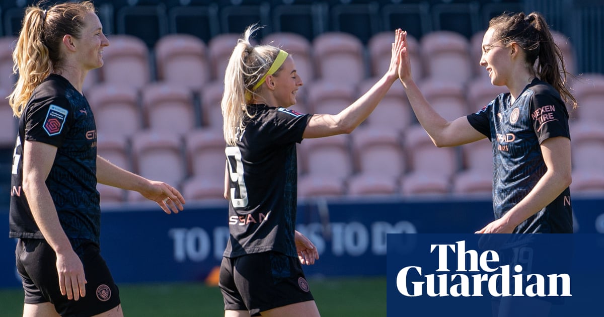 Manchester City sink Tottenham to set up clash with WSL leaders Chelsea