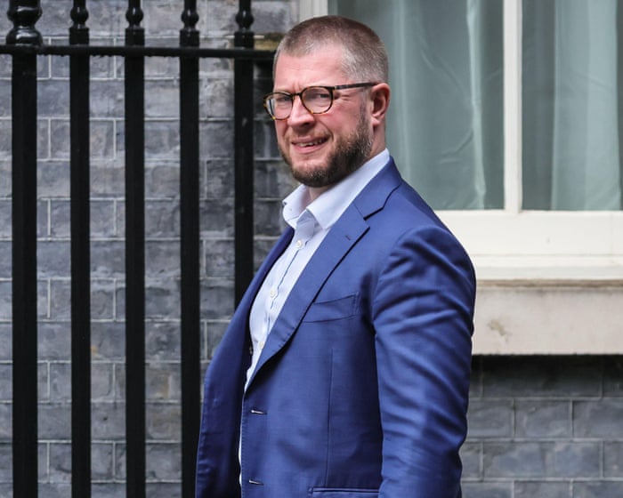Top Starmer aide resigns over explicit Diane Abbott messages in further blow to PM – UK politics live