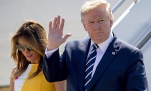 Donald Trump y Melania Trump llegan a Biarritz el sábado.