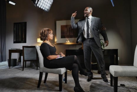 CBS co-host Gayle King with R Kelly.