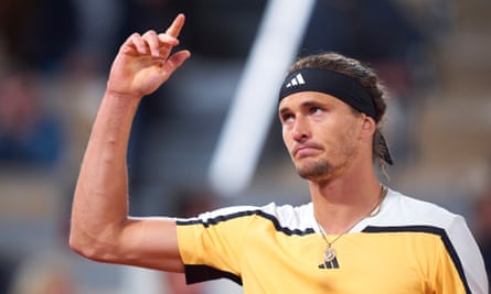 Alexander Zverev recovered from two breaks down in the final set to win a tiebreaker.