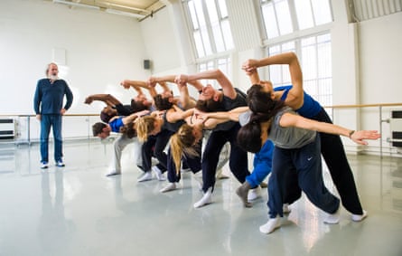 Richard Alston with dancers rehearsing Rejoice in the Lamb, 2015.