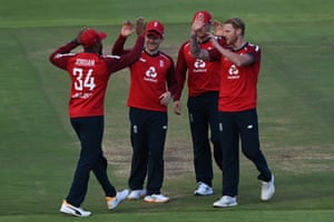 Ben Stokes celebrates with Chris Jordan, Eoin Morgan and Jason Roy after dismissing Temba Bavuma.