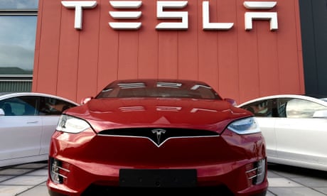 Tesla shares continue slide with shrinking demand and logistics snags